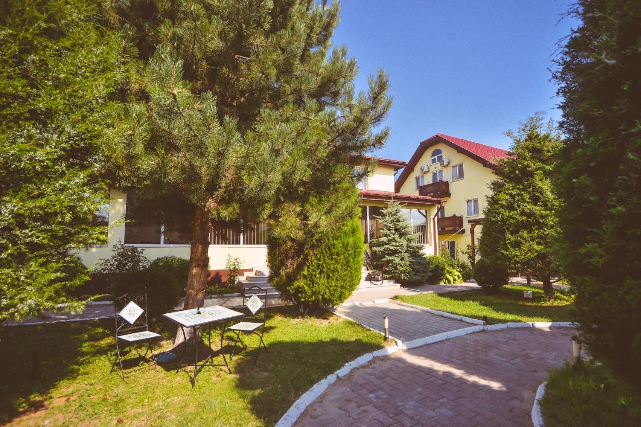 Pensiunea Ovidiu Crişan Exterior foto