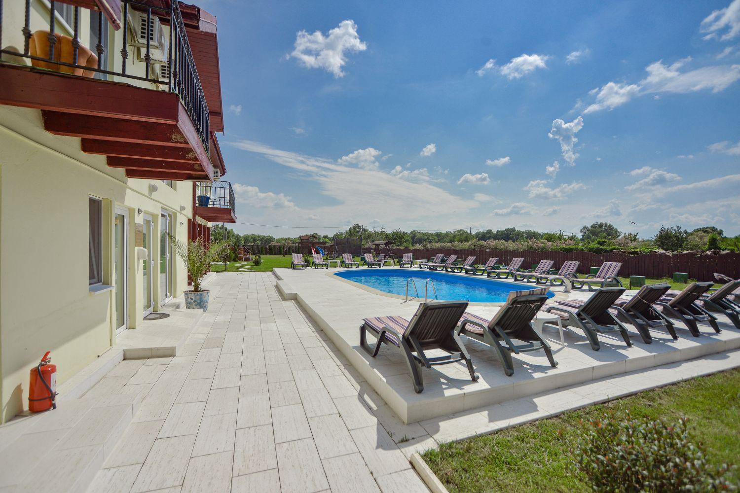 Pensiunea Ovidiu Crişan Exterior foto