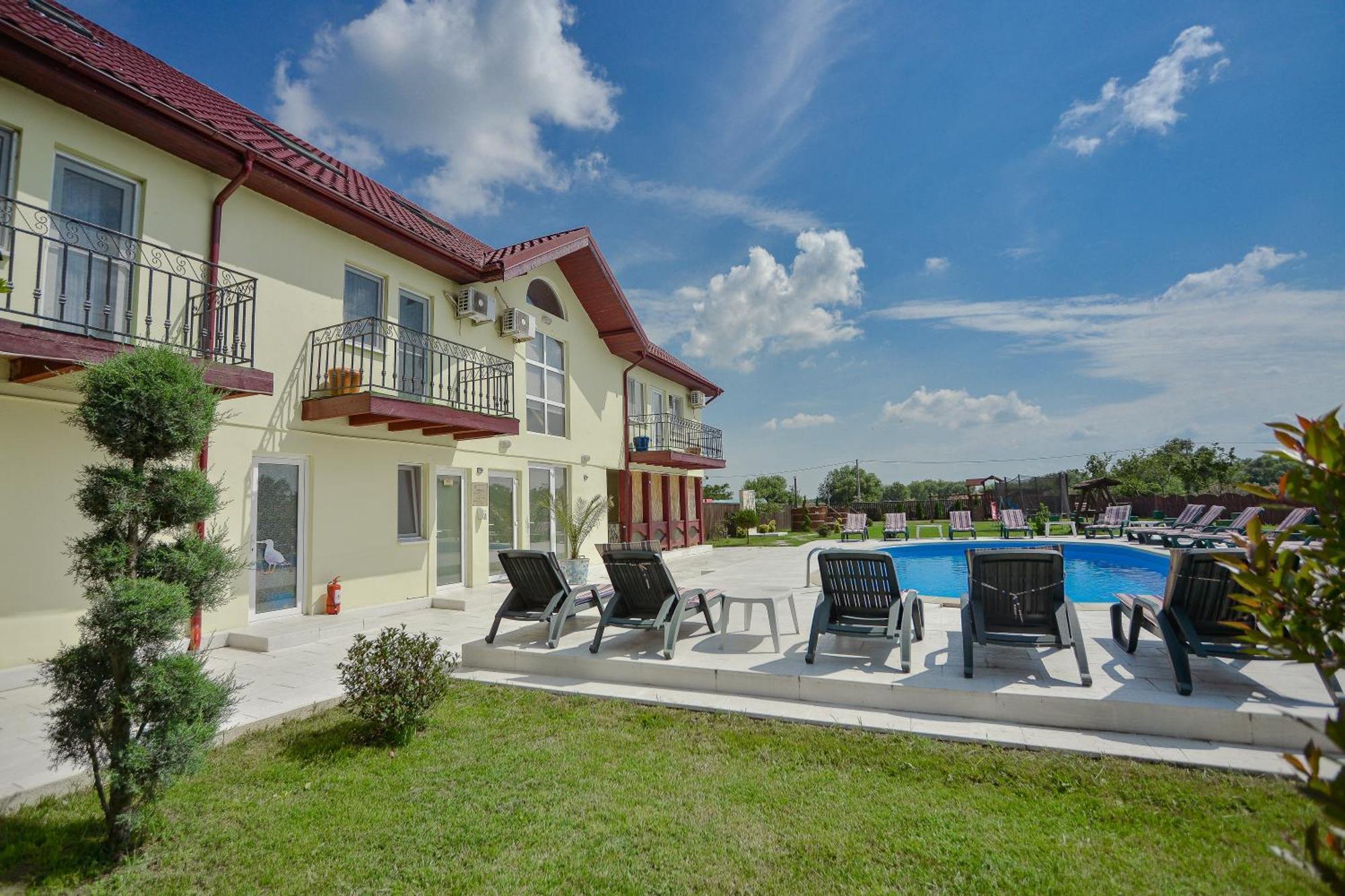 Pensiunea Ovidiu Crişan Exterior foto